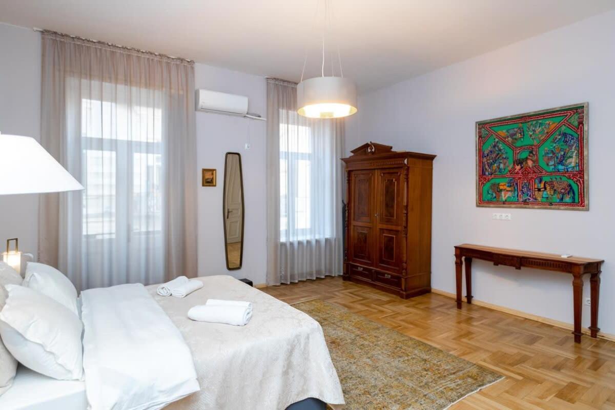 Stylish 2Br Apt In The Heart Of Old Τυφλίδα Εξωτερικό φωτογραφία