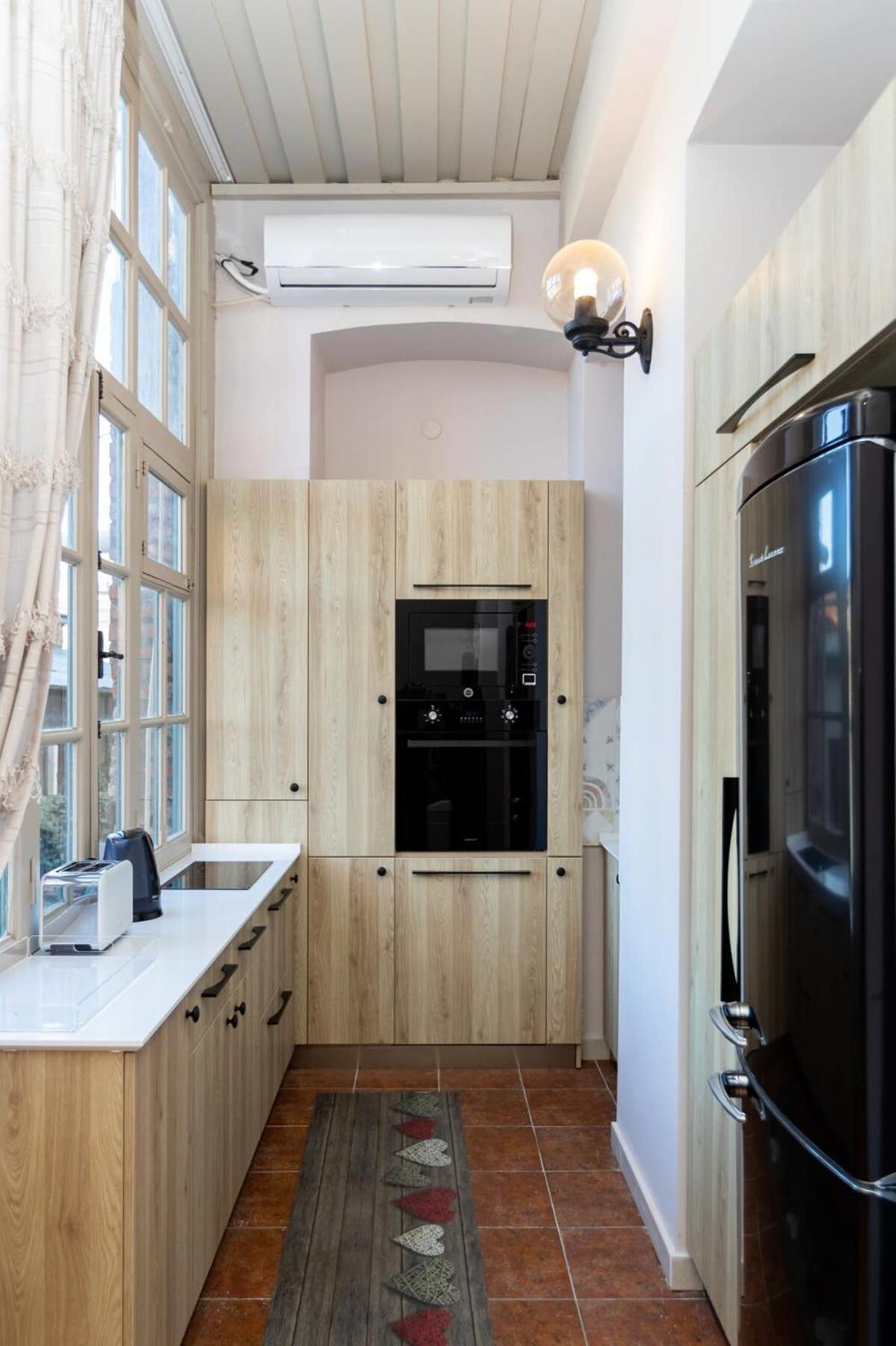 Stylish 2Br Apt In The Heart Of Old Τυφλίδα Εξωτερικό φωτογραφία
